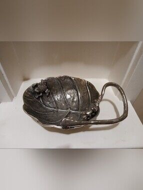 Star Home Metal Lilly Pad Bowl